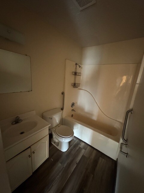 Photo - 705 W Washington Ave Unit 1