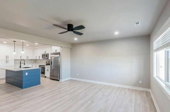 Photo - 14214 Springbrook Trl Unit 14214 Springbrook