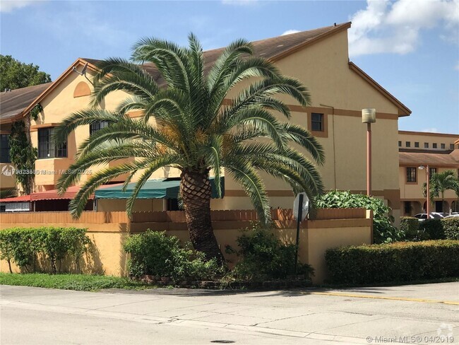 Building Photo - 11795 SW 18th St Rental