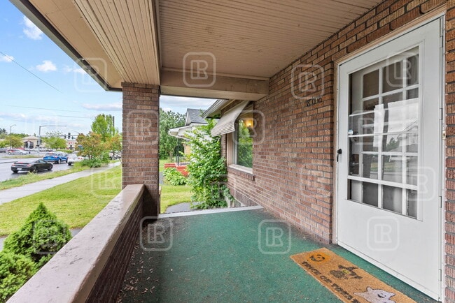 Photo - 808 E Mission Ave