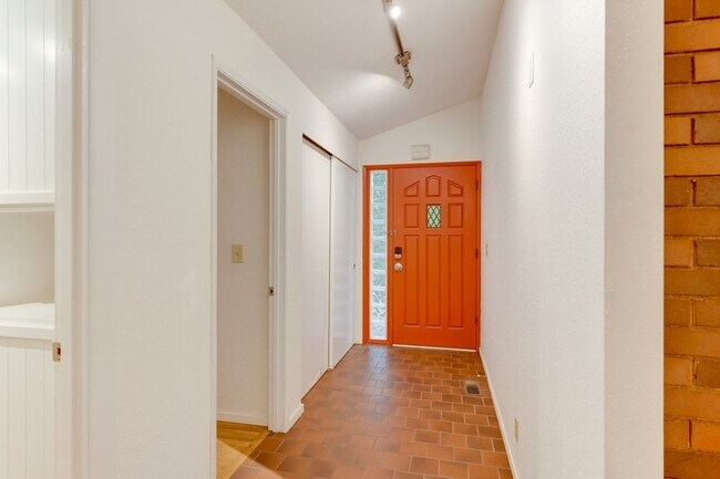 Photo - 1614 NE 199th Ct Unidad 1614