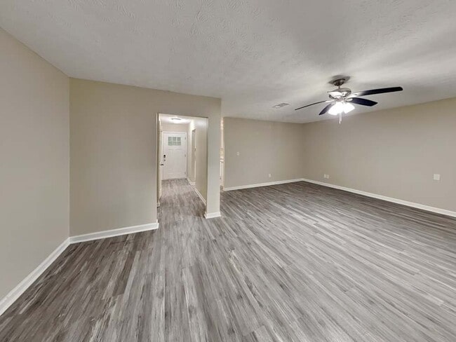 211 Hunt Ridge Dr