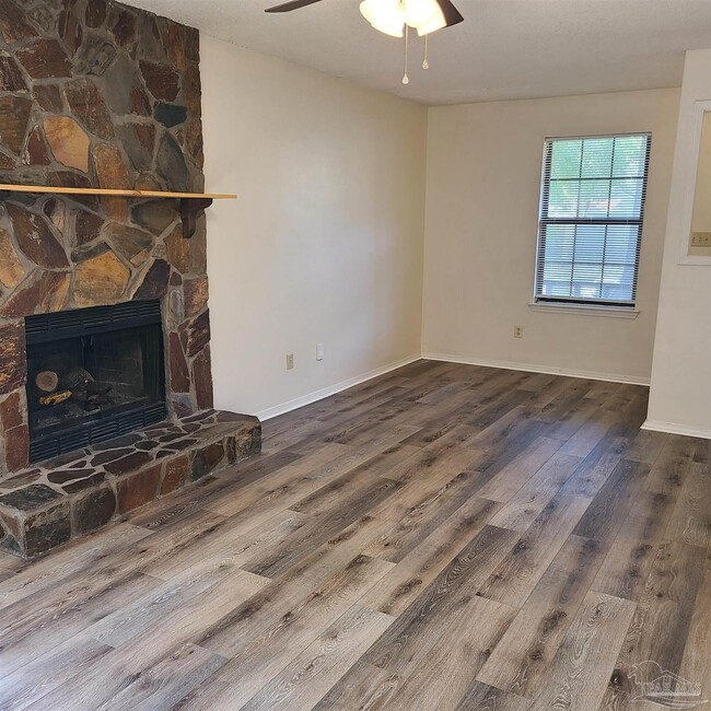 Photo - 7804 Deborah Dr