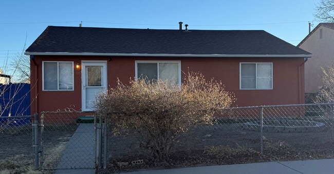 Photo - 1926 E 15th St