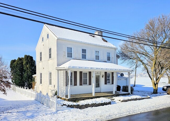 Photo - 334 Wissler Rd