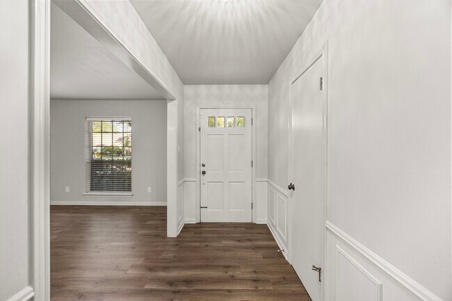 Photo - 11223 Oak Spring Dr