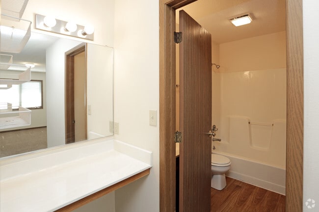 Bathroom - Total Property Management 528-530 Welch Ave.