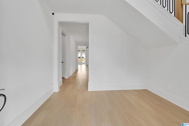 Photo - 1032 Clifton Rd House