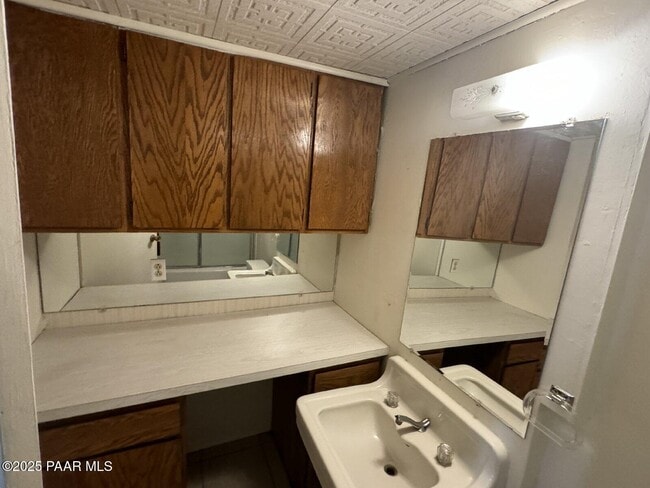 Building Photo - 1230 Pine Dr Unit A Rental