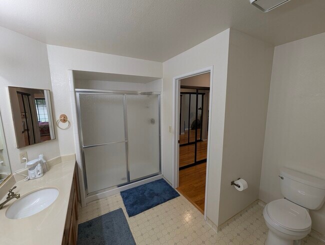 Photo - 2004 Raphael Ct