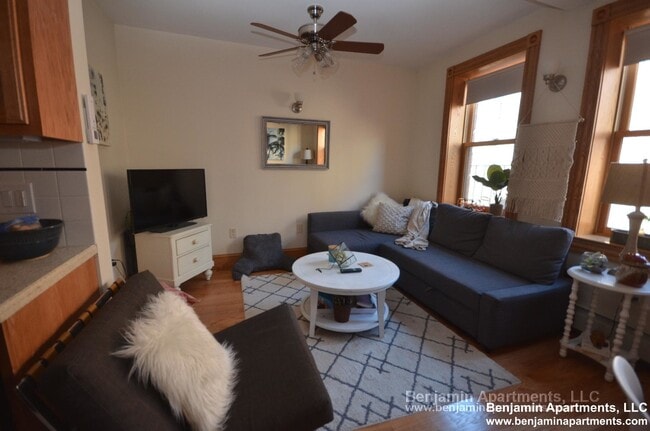 Photo - 137 Charles St Unit 1