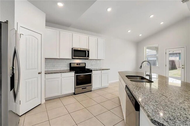 Photo - 541 Palmilla St