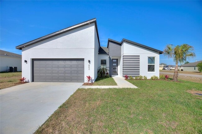Photo - 802 James Dr