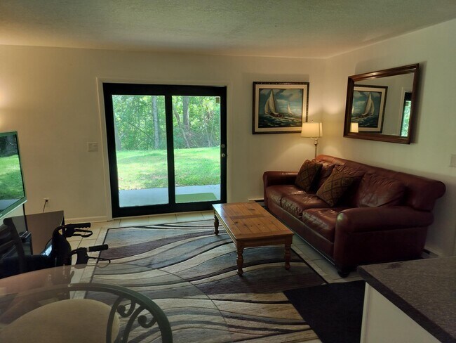 Photo - 487 N Country Clb Dr