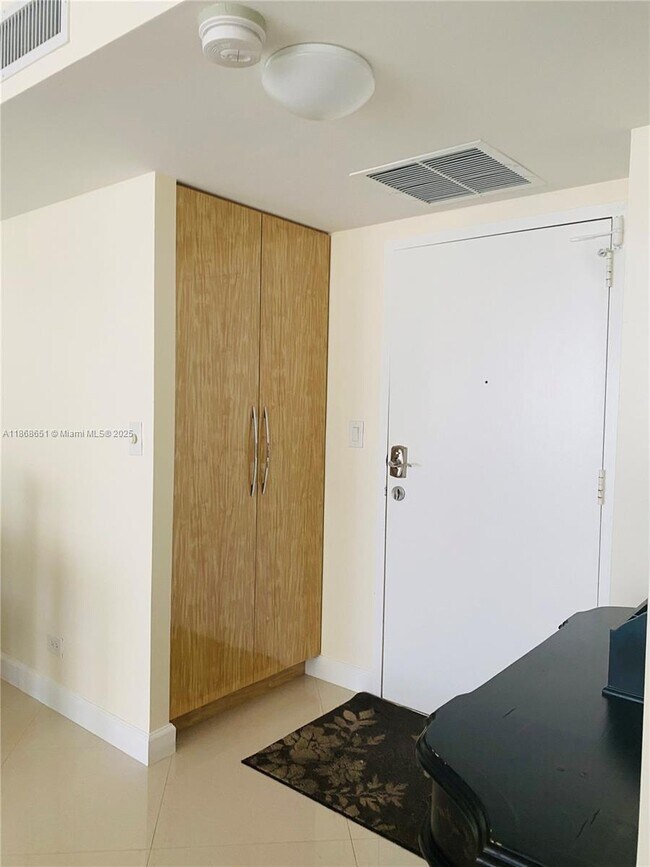 Photo - 230 174th St Unit 507