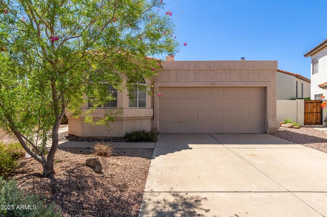 Building Photo - 11014 N 111th Way Rental