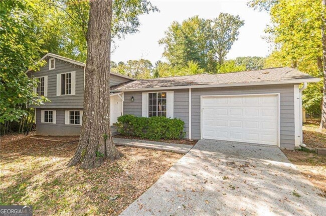 Photo - 806 Houndstooth Trail NW