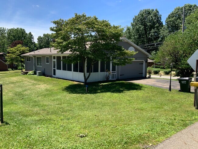 Photo - 6400 Lake O Springs Ave NW