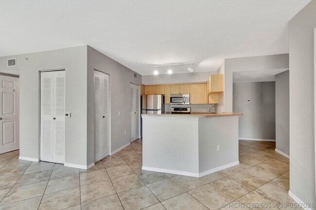 116 Villa Cir Unit 116
