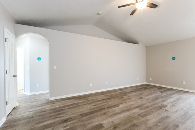Photo - 1116 Mustang Ln