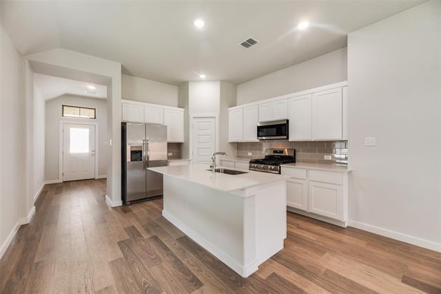 Photo - 506 Towerglen Dr