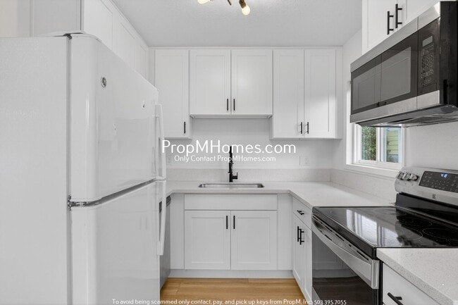 Photo - Updated Two Bedroom Unit with St Johns Views! Unit 7028 N Burlington Avenue