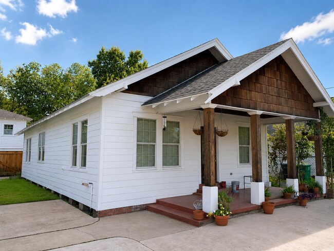 Photo - 6816 Sherman St