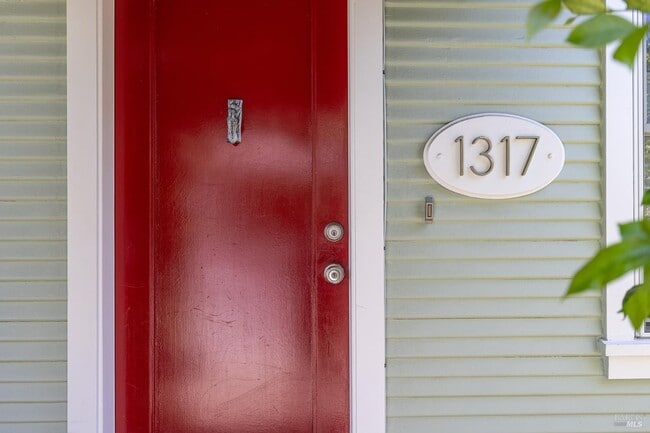 Photo - 1317 C St