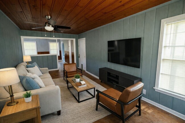 Photo - 3232 Cockrell Ave