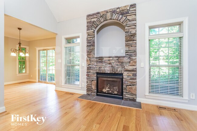Photo - 1088 Feldspar Ln