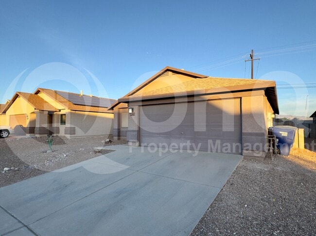 Photo - 8771 S Desert Rainbow Dr Casa
