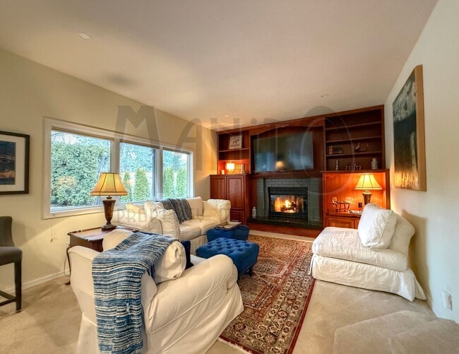 Photo - Elegant & Sprawling South Hill Home