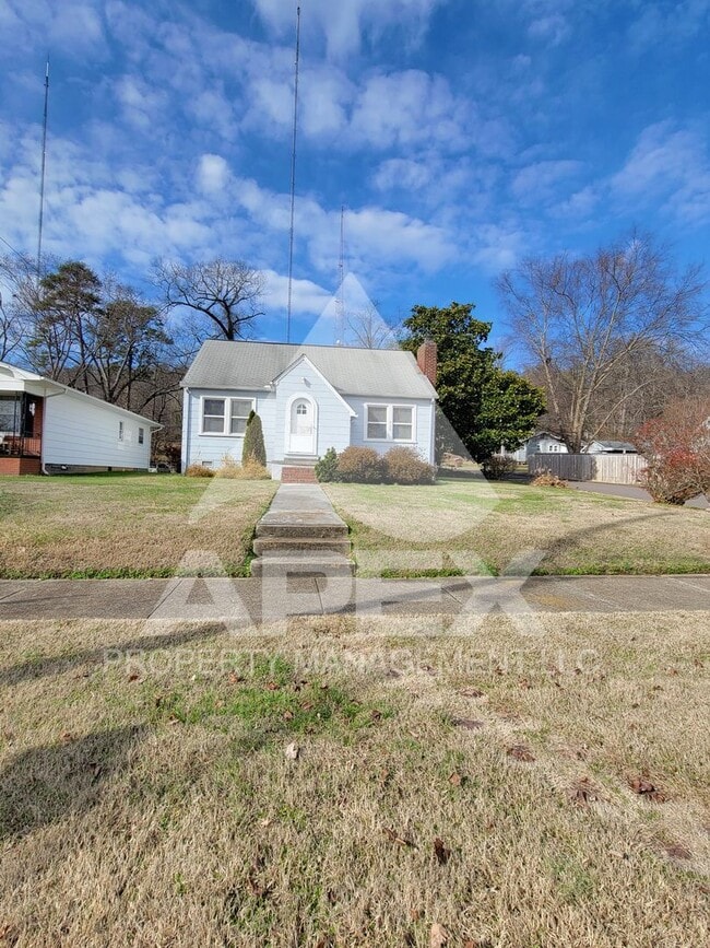 Craftsman Style 2 Bd 1- Ba Single Family H... - Craftsman Style 2 Bd 1- Ba Single Family H... Casa