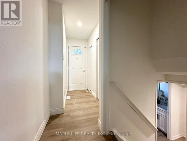 Photo - 15 Nymark Ave