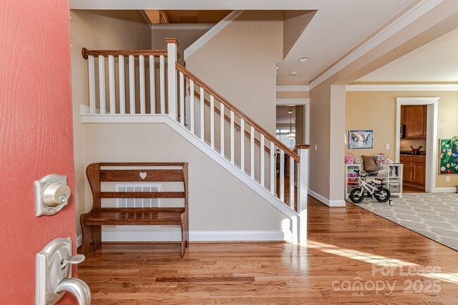 Photo - 16727 Spruell St