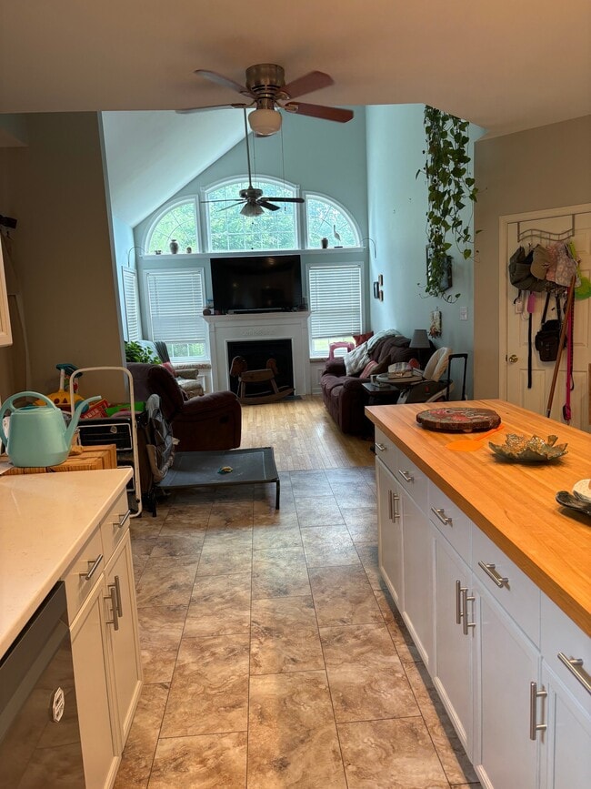 Photo - 107 Wheat Field Terrace