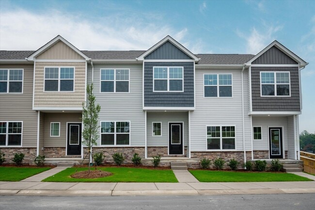 Building Photo - 1982 W Davidson Ave