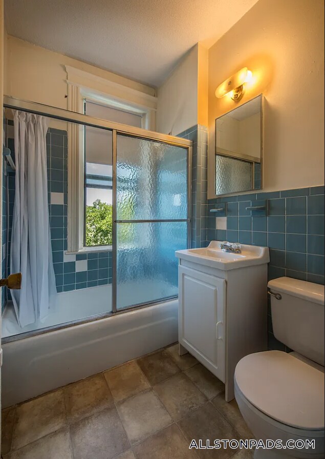 Photo - 1144 Commonwealth Ave Unidad 14