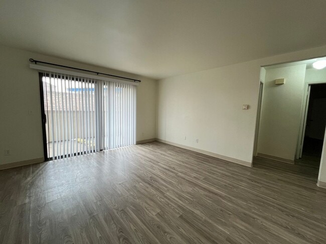 Photo - 3490 Santa Maria Way