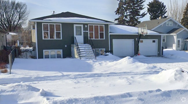 Building Photo - 622 S 16th St Rental