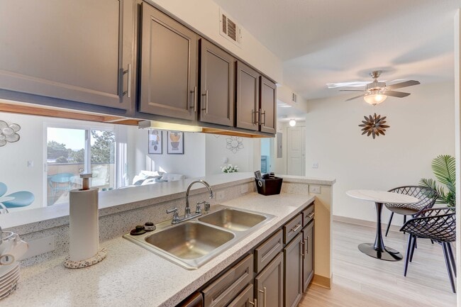 1BR 1BA - 636SF - Americana Lakewood Apartments