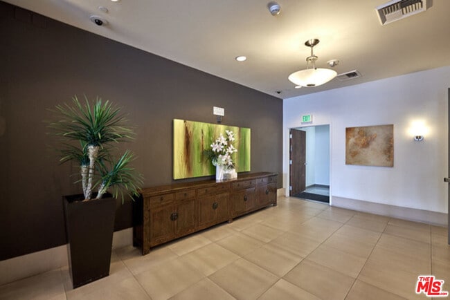 3223 W 6th St Unit 604