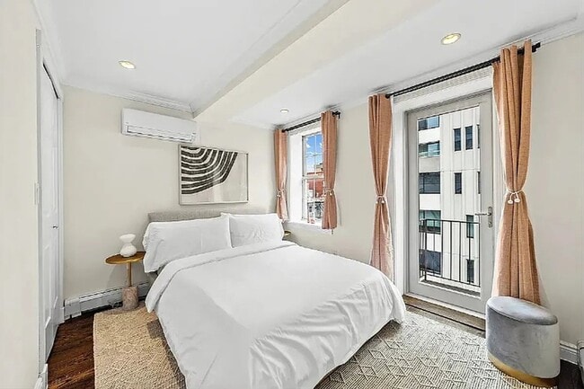 448 W 19th St Unidad 2AB