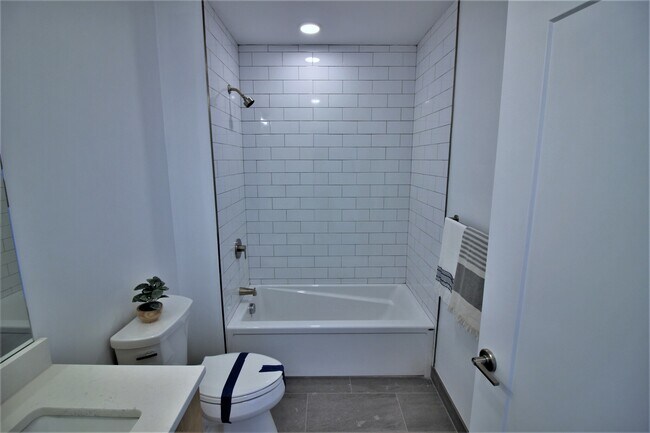 Photo - 10 New St