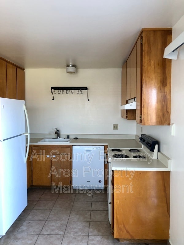 Photo - 611 Lexington Ave Unit C