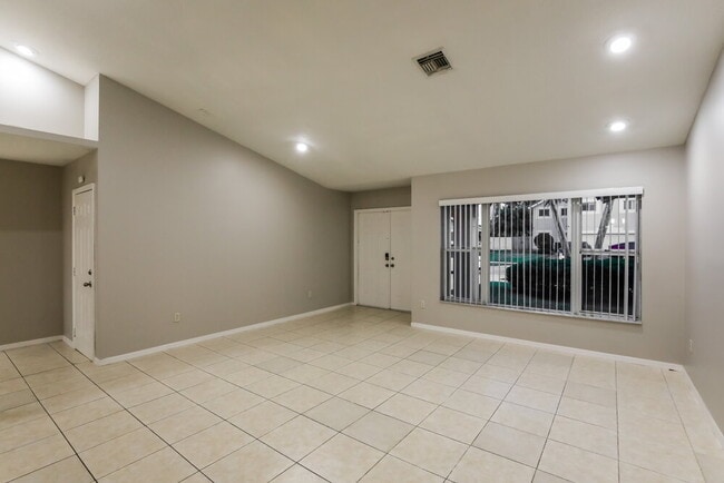 Photo - 1703 Egret Rd