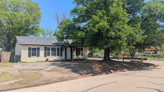 Photo - 1400 34th St