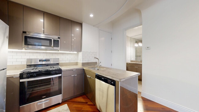 Photo - 1048 Pacific Ave