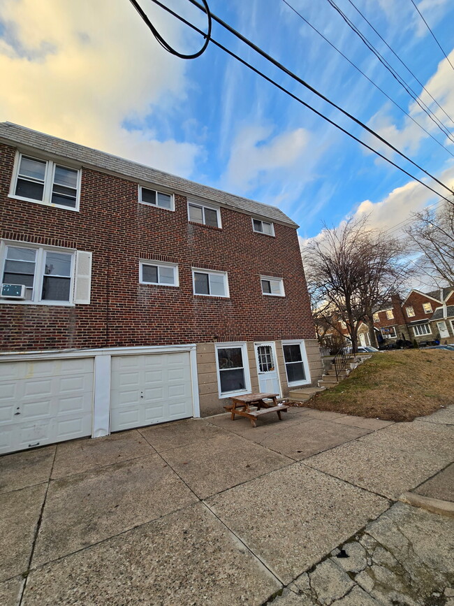 Photo - 4042 Bleigh Ave Apartments Unit 2nd floor