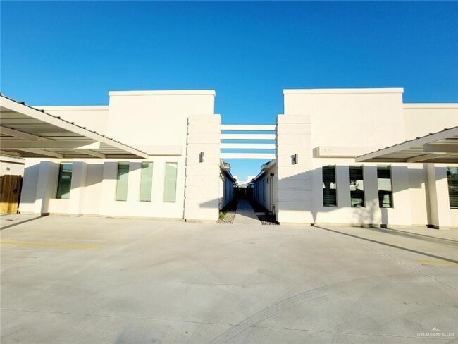 Building Photo - 1308 Vani Dr Unit 1 Rental